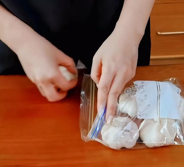 吃不完的虾放冰箱是冷冻还是保鲜图3