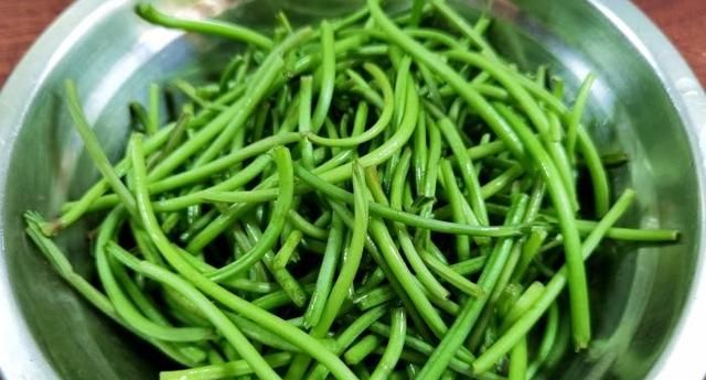 这菜叶子比茎更营养,叶子的做法和营养价值图4
