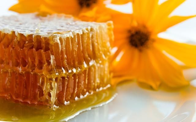 土蜂蜜没有花香味是真蜂蜜吗图1