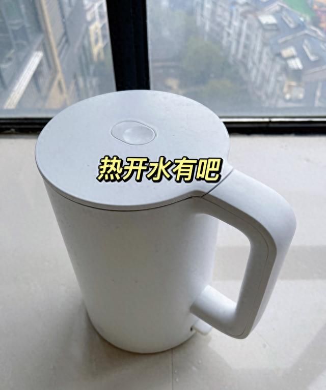 黄衣服被洗衣液漂白了怎么办,衣服被洗衣液染成红色怎么办图3