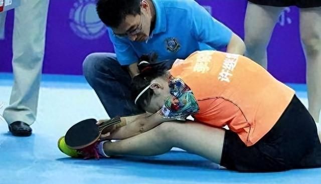 女运动员为何赛后忍痛扯泳衣?揭露她们背后的心酸遭遇图29
