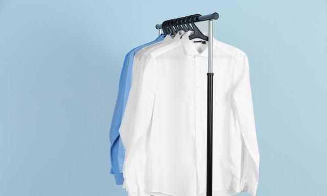 白色衣服清洗小技巧 衣服发黄怎么办呢图1