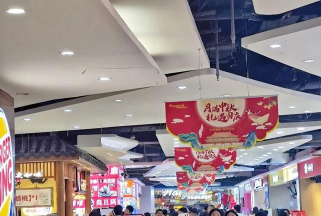 国内值得推荐的4条美食街,中国人气最旺十大美食街图4