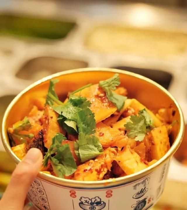 国内值得推荐的4条美食街,中国人气最旺十大美食街图8