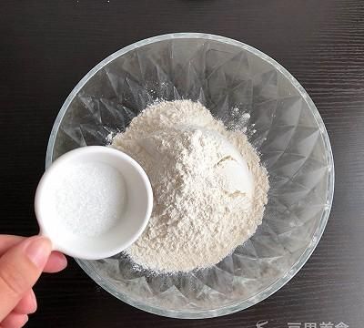 糖三角的做法,糖三角的做法和发面全过程图2