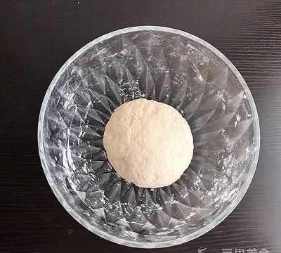 糖三角的做法,糖三角的做法和发面全过程图5