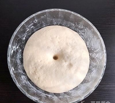 糖三角的做法,糖三角的做法和发面全过程图7