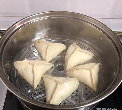 糖三角的做法,糖三角的做法和发面全过程图12
