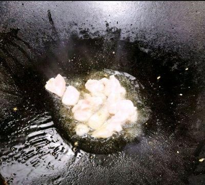鸡枞菌炒肉丝做法(鸡枞菌炒肉的做法窍门)图5