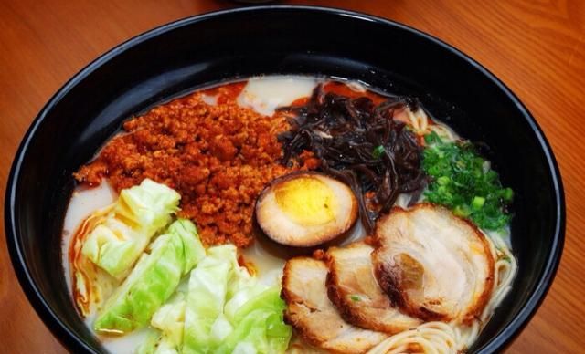 孤独的美食家享受美食治愈人心(孤独的美食家吃到的不好吃的菜)图2