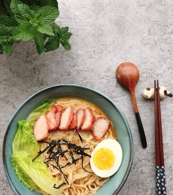孤独的美食家享受美食治愈人心(孤独的美食家吃到的不好吃的菜)图3