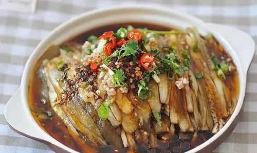 茄子不烧熟吃了拉肚子(茄子没烧熟会引起腹泻怎么办)图2