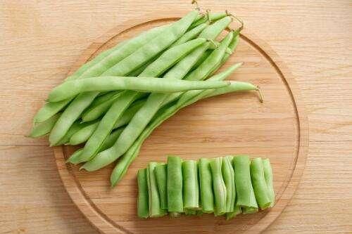 茄子不烧熟吃了拉肚子(茄子没烧熟会引起腹泻怎么办)图4