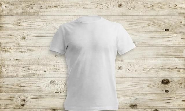 白色衣服被漂白水弄黄了怎么办(桑蚕丝衣服漂白水漂黄了怎么处理)图2