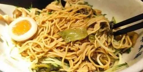尝一尝沈阳人最爱的各种美食(去沈阳吃到的一些特色美食有哪些)图2