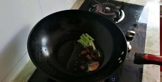 炭烤生蚝的做法与步骤窍门,炭烤生蚝蒜蓉酱做法图4