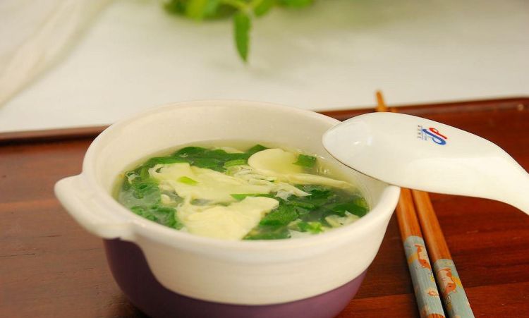 菠菜鸡蛋汤的做法家常图1