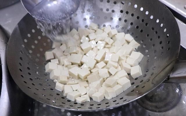 清热豆腐汤怎么做(简易豆腐汤)图18