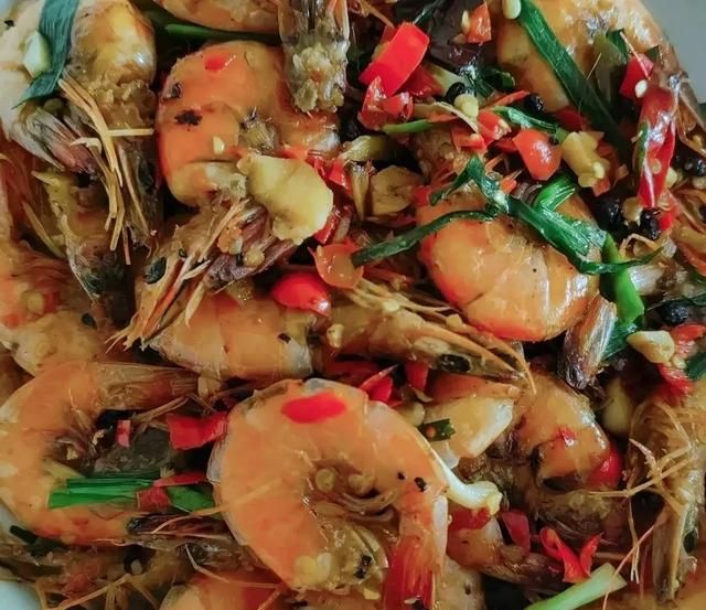 三菜一汤菜谱铁板茄子(清蒸肉裙带菜豆腐汤的最正宗做法)图3