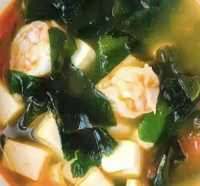 三菜一汤菜谱铁板茄子(清蒸肉裙带菜豆腐汤的最正宗做法)图5