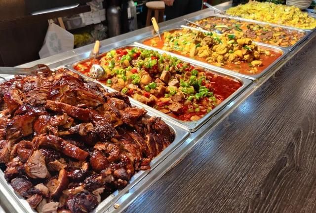 仙霞路美食街怎么去图1
