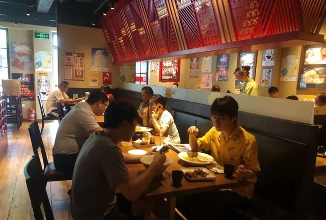仙霞路美食街怎么去图5