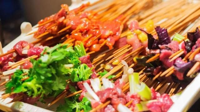 新津美食
,观大运赛事,品新津美食图18