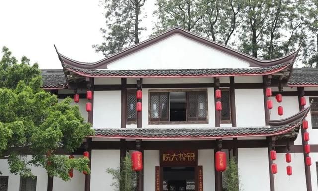 新津美食
,观大运赛事,品新津美食图20