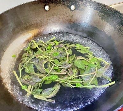 如何制作香椿炒蛋图10