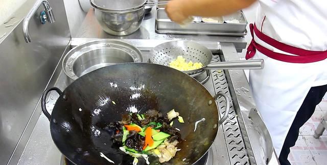 家常木须肉做法简单易学餐桌美食图5