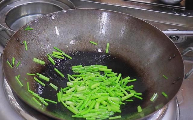建议老年人五种碱性蔬菜要常吃(老年人常吃的碱性食物)图8