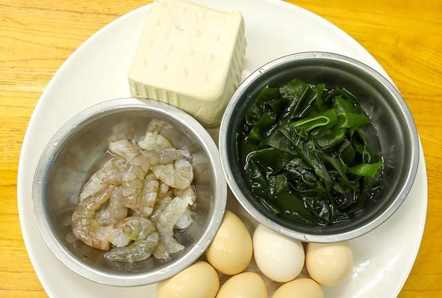 建议老年人五种碱性蔬菜要常吃(老年人常吃的碱性食物)图14