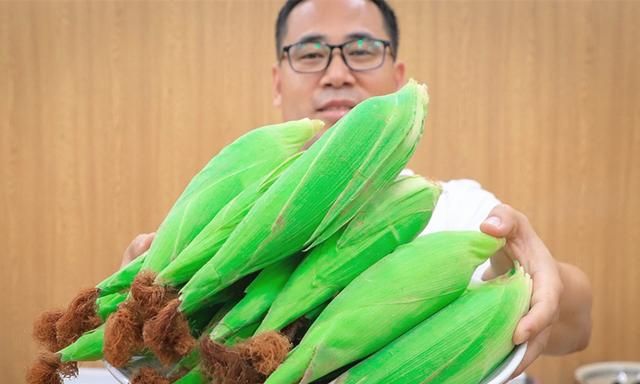储存玉米是先煮还是先冻(冷冻生玉米用冷水煮还是开水煮好)图1