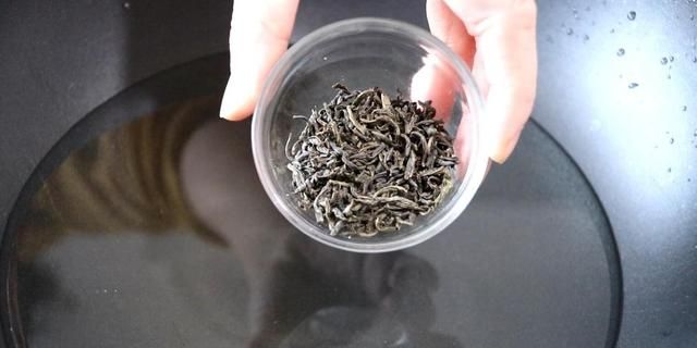如何腌制皮蛋的做法大全窍门(腌制皮蛋最简单的方法教程)图2