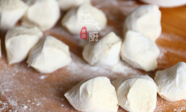 柳叶蒸饺的包法教程慢动作(柳叶蒸饺的包法教程)图14