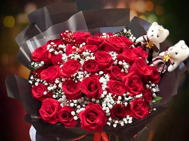 送花送33朵白玫瑰代表什么,33朵玫瑰花的含义及送花方法图1