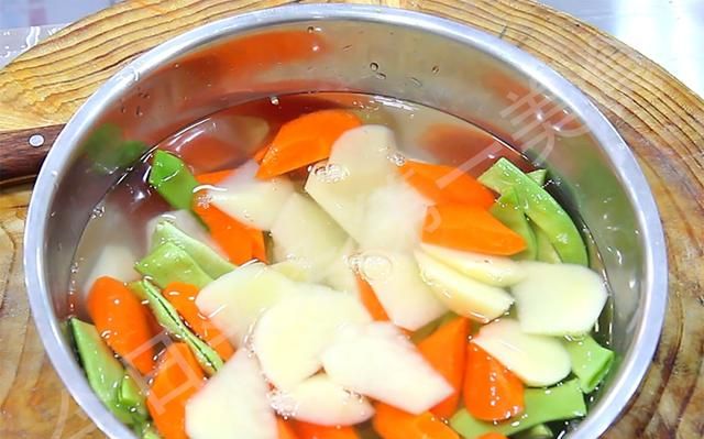 东北十大硬菜做法(东北的硬菜吃得过瘾)图8