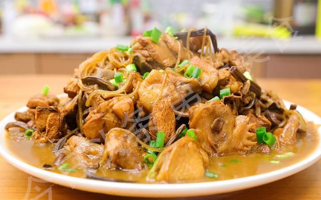东北十大硬菜做法(东北的硬菜吃得过瘾)图19