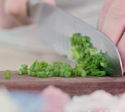 芋头焖饭的做法家常,芋头怎么保存时间长图7