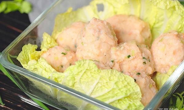 手工制作虾丸q弹秘诀,做q弹虾丸的家常做法图1
