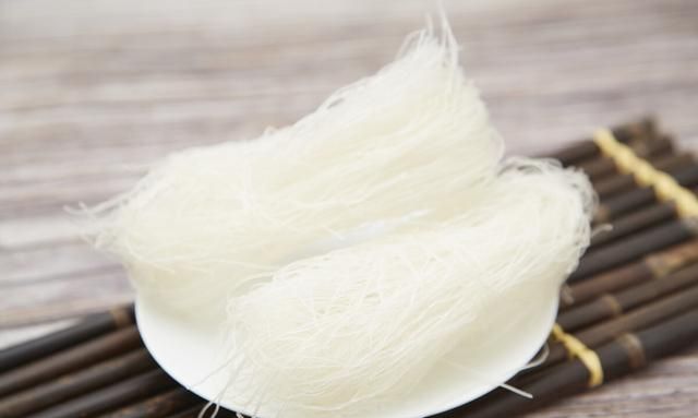 木薯淀粉怎么做成最好的粉条(用木薯淀粉做红薯粉条犯法吗)图6