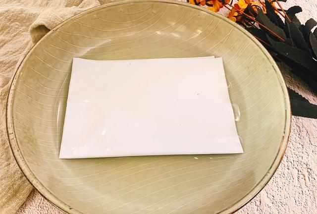 面粉怎样存放不发霉不招虫,面粉放了三年没发霉可以吃吗图3