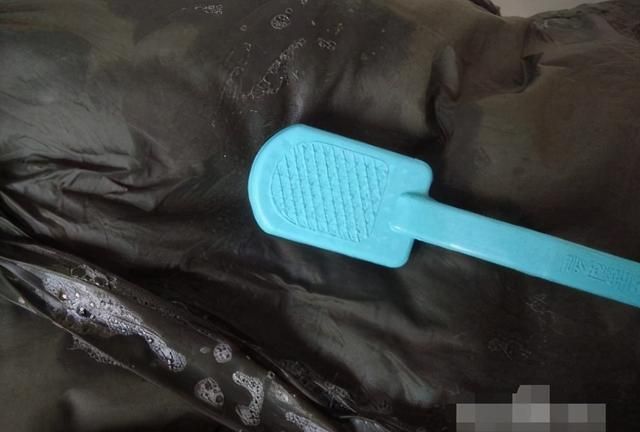 羽绒服发黄的洗不掉了咋办图3