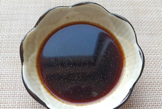 做凉粉放点明矾怎么样,自制凉粉的明矾用量图10