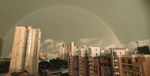 为何夏天容易出现暴雨,大风,雷电等强对流天气的原因图2