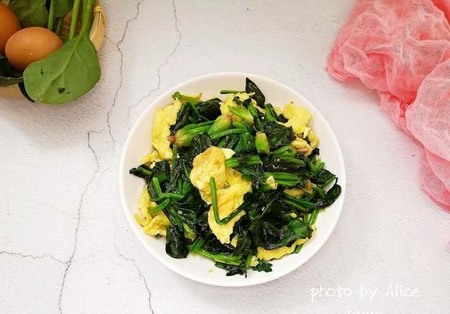 网红美食我来做 菠菜炒鸡蛋怎么做图1