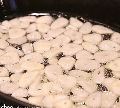 这道肉食爱好|蒜香黑椒牛肋排,家人天天求我做