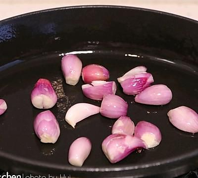 这道肉食爱好|蒜香黑椒牛肋排,家人天天求我做