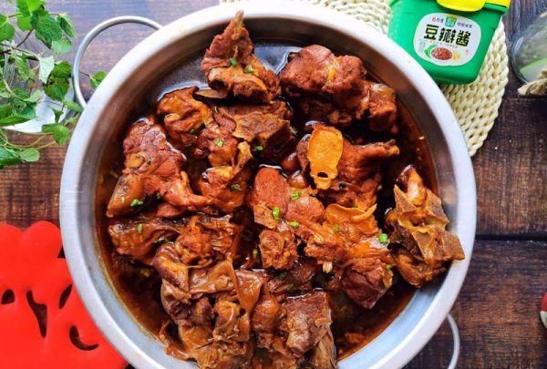 #一勺葱伴侣,成就招牌美味#香到舔手指版酱骨架