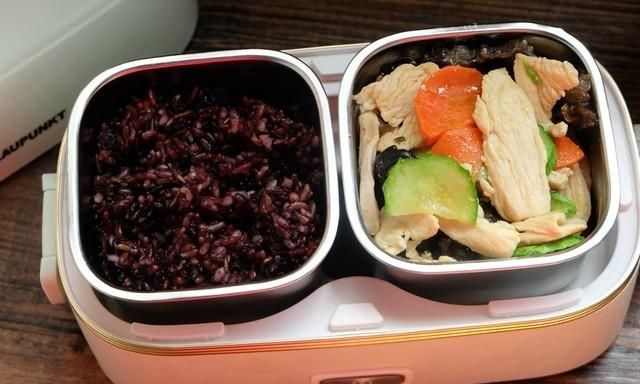 给老公准备工作餐,主食获赞最多,三色糙米饭,营养均衡减脂无忧